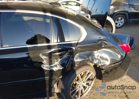 2021 BMW 330I z USA, uszkodzony, nr VIN 3MW5R1J0XM8C03065